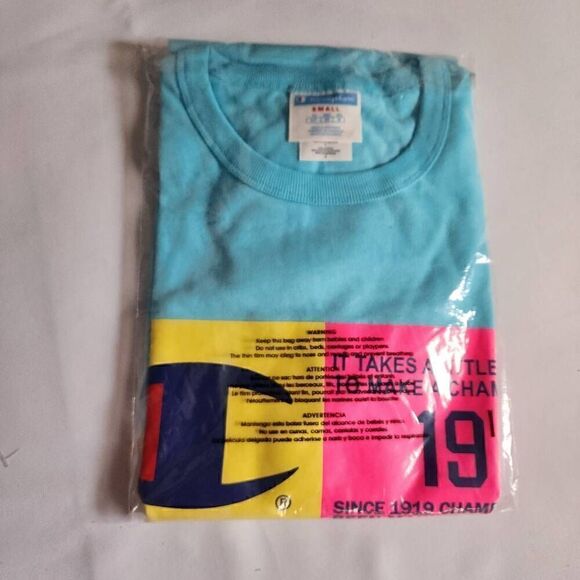 Champion T Shirt Size Small NWT (A1) - Picture 3 of 4